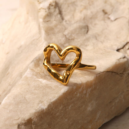 Fluid Heart Ring