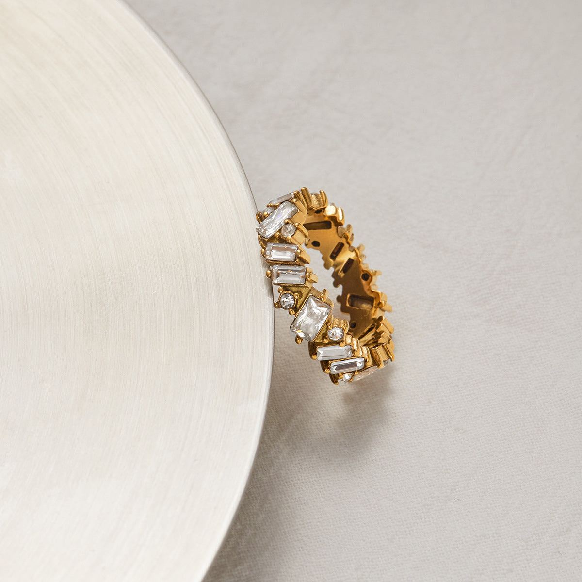 Unique Pavé Ring
