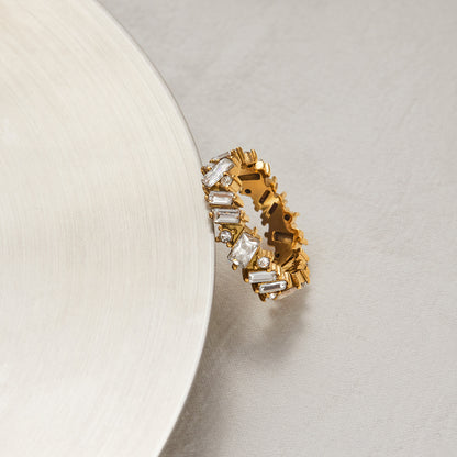 Unique Pavé Ring