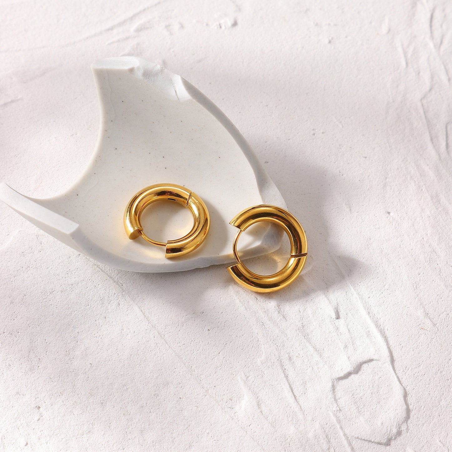Everyday Minimal Hoops