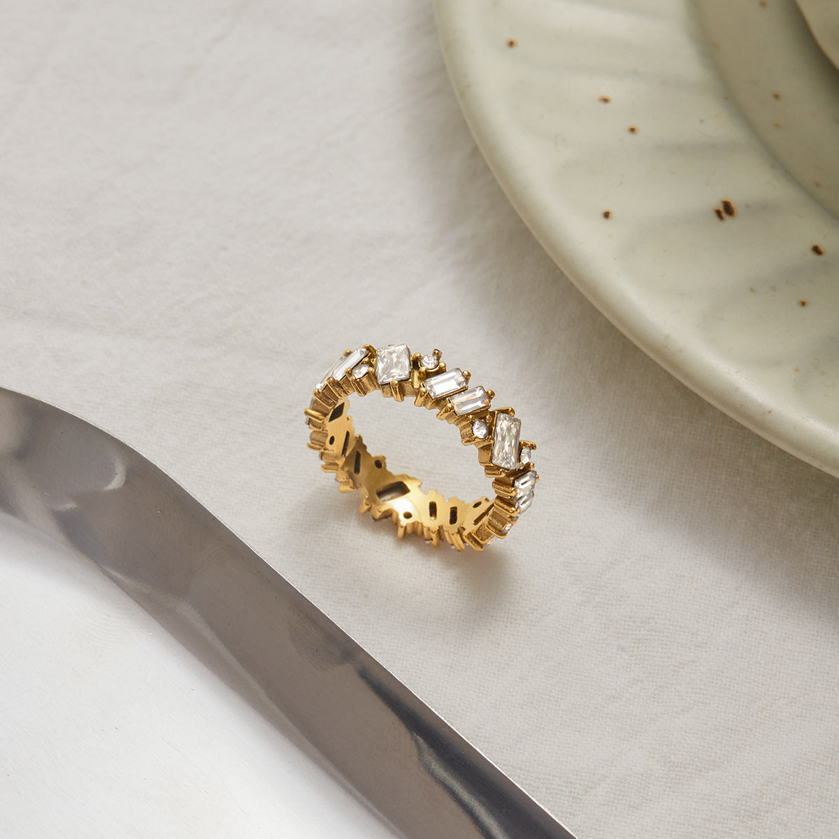 Unique Pavé Ring