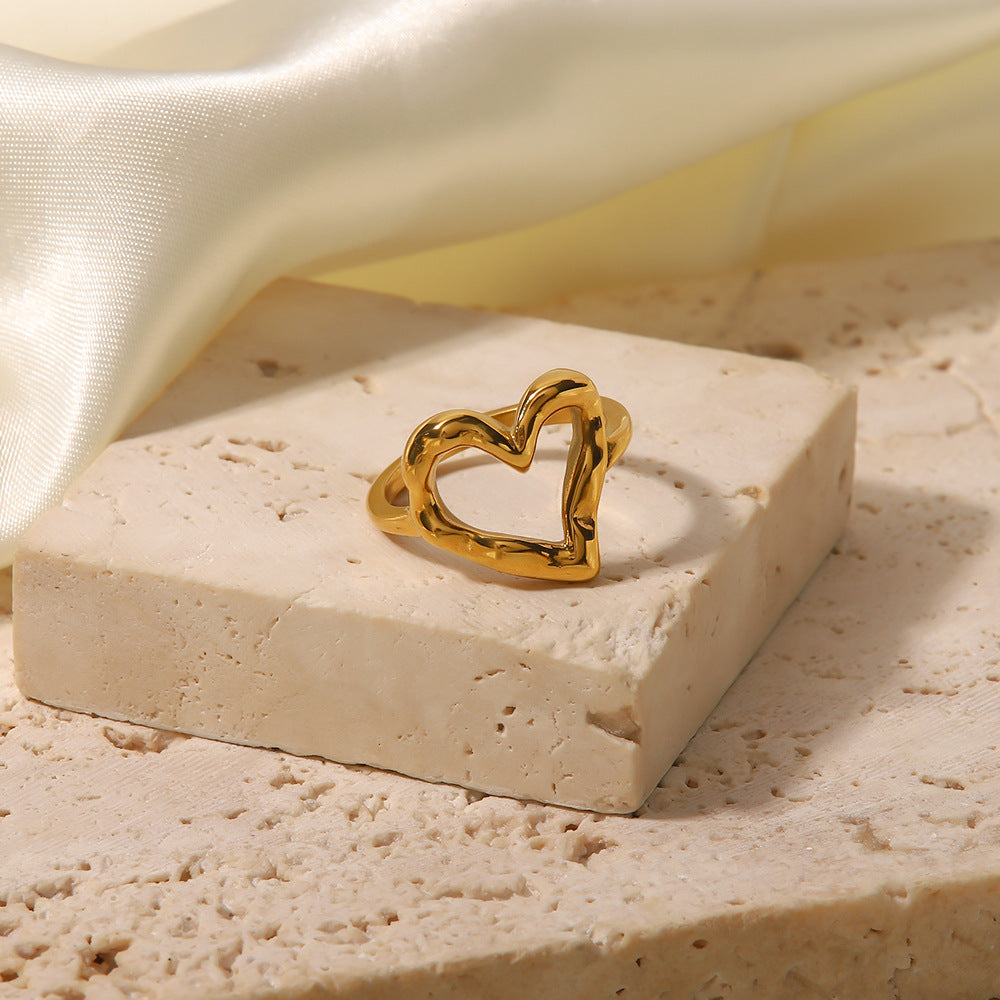 Fluid Heart Ring