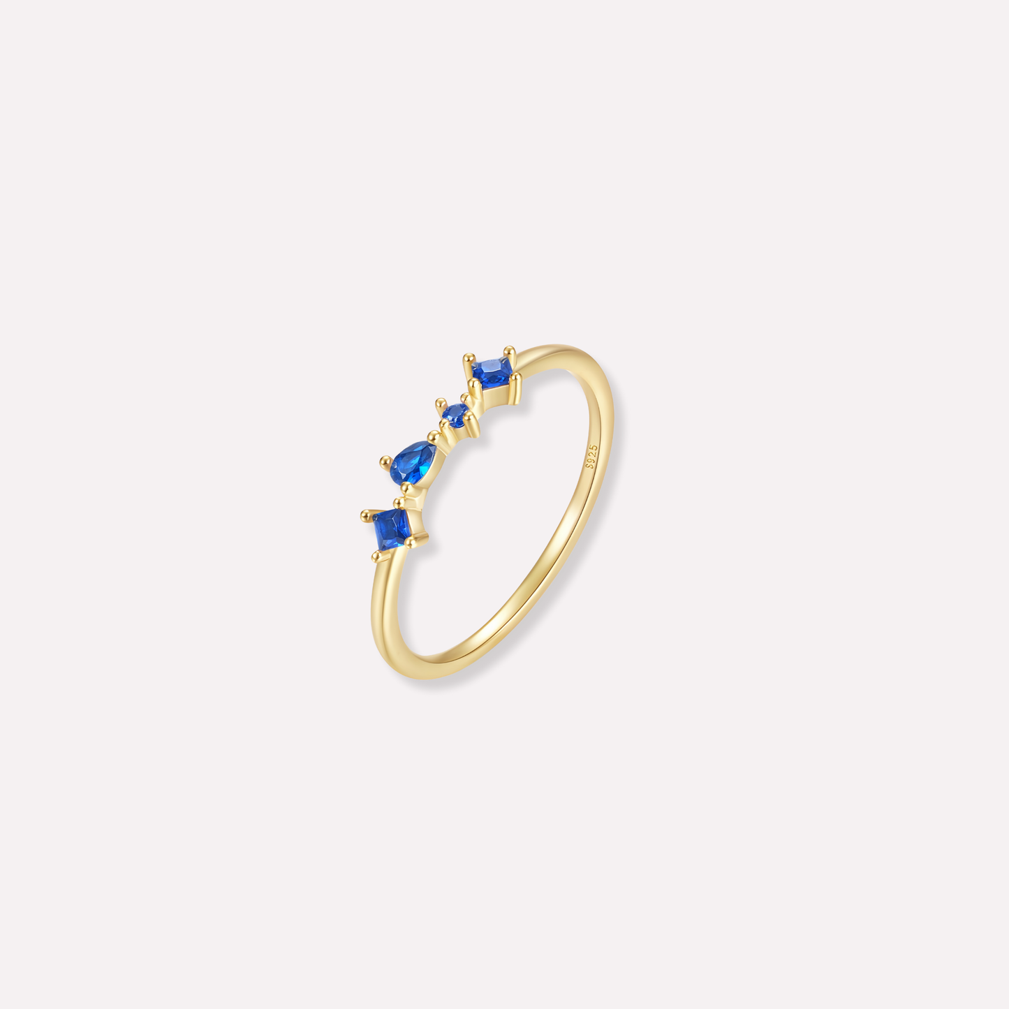 Amara Cluster Ring