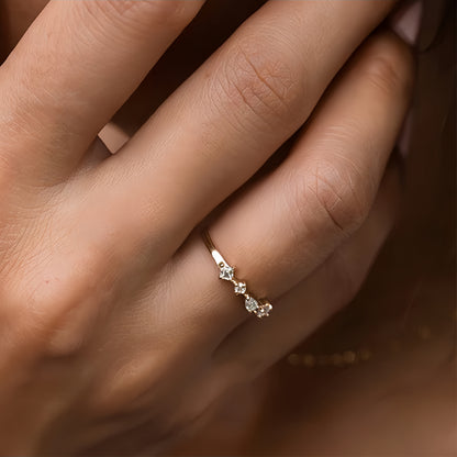Amara Cluster Ring
