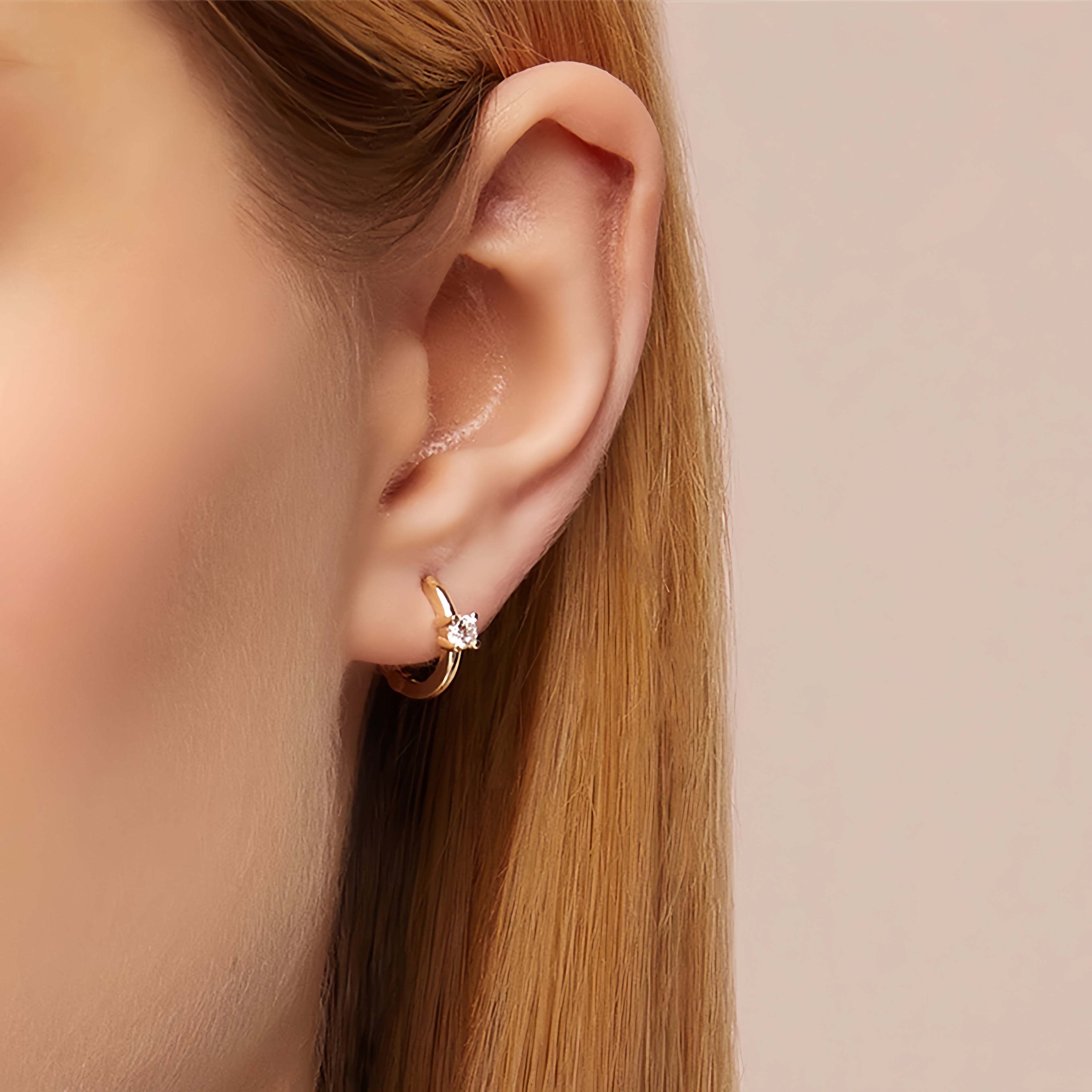 Solitaire Mini Huggie Hoops